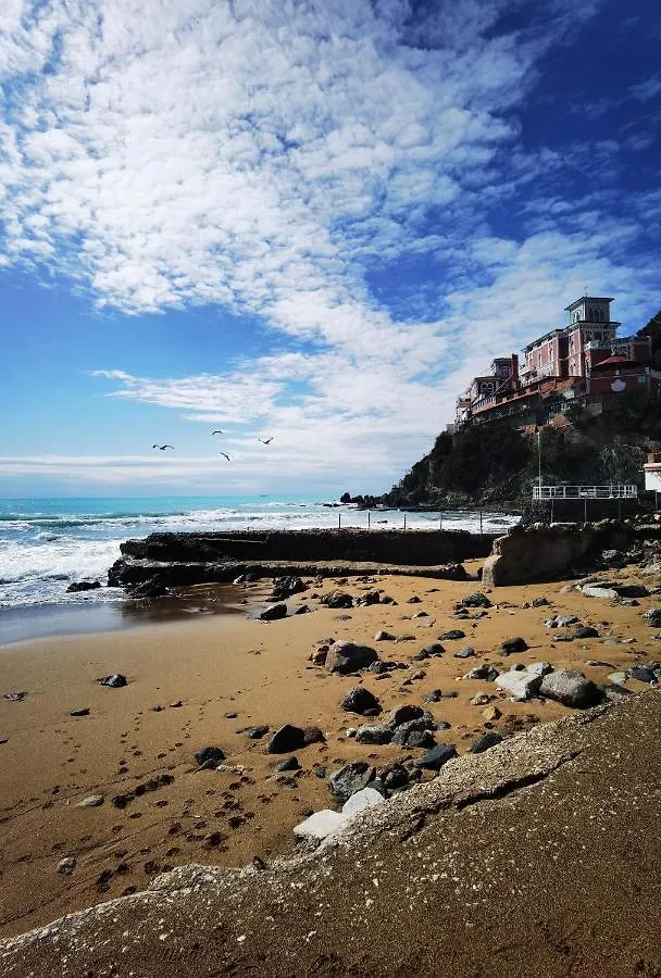 Sweet Castiglioncello Home 0*,  Italy